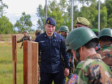 លោកវរសេនីយ៍ឯក សៀ ទីន សម្តែងការអបអរសាទរចំពោះ សិក្ខាកាមវគ្គបណ្តុះបណ្តាលយោធាចារ្យ ជំនាញបាញ់អាវុធខ្លី នៅសាលានាយទាហានសកម្ម!