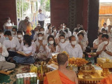 លោក សុខ សម្បត្តិ អភិបាលខណ្ឌបឹងកេងកង ដឹកនាំមន្ត្រីក្រោមឱវាទចូលរួមក្នុងពិធីបុណ្យកាន់បិណ្ឌវេនទី១១នៅវត្តមហាមន្ត្រី