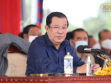 សម្តេចតេជោ ហ៊ុន សែន បន្តជួបសំណេះសំណាល ជាមួយប្រជាពលរដ្ឋស្ម័គ្រចិត្តរើសំណង់ចេញពីតំបន់រមណីយដ្ឋានអង្គរជាង២ពាន់គ្រួសារបន្ថែមទៀត