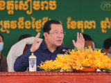 សម្តេចតេជោ ហ៊ុន សែន ជួបសំណេះសំណាលលើកទី៣ ជាមួយប្រជាពលរដ្ឋស្ម័គ្រចិត្តរើសំណង់ ចេញពីតំបន់រមណីយដ្ឋានអង្គរ