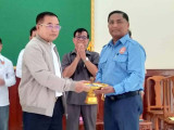 ប្រកាសចូលកាន់តំណែង លោក ហែម ស៊ីណា ជាប្រធានគណបក្សប្រជាជនស្រុករំដួល ខេត្តស្វាយរៀង ជំនួសលោក សុ ខារ៉ាម ដែលទទួលភារកិច្ចថ្មី!