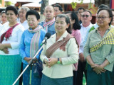 លោកស្រី ម៉ែន សំអន នាំយកអំណោយសម្តេចតេជោ ហ៊ុន សែន ចែកជូនប្រជាពលរដ្ឋ៤៧៣គ្រួសារ នៅក្នុងស្រុកសង្គមថ្មី ខេត្តព្រះវិហារ ដែលរងផលប៉ះពាល់ដោយជំនន់ទឹកភ្លៀង