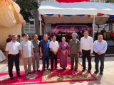 លោកស្រីបណ្ឌិត ម៉ែន សំអន និងនាយឧត្តមសេនីយ៍ សៅ សុខា ជួបសំណេះសំណាលជាមួយយោធិន ដែលមានស្រុកកំណើតនៅខេត្តស្វាយរៀង និងខេត្តកំពង់ចាមជិត៥០០នាក់