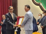 លោកបណ្ឌិត យ៉ង់ សាំងកុមារ និងថ្នាក់ដឹកនាំក្រសួងកសិកម្មមួយចំនួន ដែលទើបតែងតាំងថ្មី ចូលកាន់តំណែងផ្លូវការ