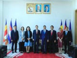 ជំនួបជាមួយទេសរដ្ឋមន្ត្រី ស៊ុន ចាន់ថុល, ឯកអគ្គរដ្ឋទូតសាធារណរដ្ឋកូរ៉េ ទោះត្រូវបានបញ្ចប់ការងារ តែលោកនៅតែមានសុឆន្ទៈគាំទ្រលើការអភិវឌ្ឍ និងជួយជំរុញវិនិយោគិនកូរ៉េមករកស៊ីនៅកម្ពុជា