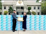 អាវុធហត្ថរាជធានីភ្នំពេញ សម្តែងនូវការថ្លែងអំណរគុណចំពោះ លោកស្រី អូន ស្រីពៅ !