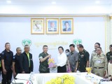 អភិបាលខេត្តប៉ៃលិន បានអនុញ្ញាតឱ្យប្រតិភូយោធាថៃ ខេត្តចាន់បុរី ចូលជួបសម្តែងការគួរសម និងពិភាក្សាការងារ