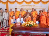 សម្តេចព្រះកិត្តិឧទ្ទេសបណ្ឌិត ទេព វង្ស យាងប្រទានព្រះសុគន្ធវារីចម្រើនអាយុវឌ្ឍនមង្គល ព្រះពោធិវង្សាវិមល កែវ កន ព្រះមេគណខេត្តពោធិ៍សាត់