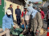 អាជ្ញាធរខណ្ឌដូនពេញ បន្តចុះស្ដារប្រព័ន្ធលូ ដែលកកស្ទះពេលភ្លៀងនៅបណ្ដាលផ្លូវR2 កែងផ្លូវ 70 ជាងមួយគីឡូម៉ែត្រ នៅសង្កាត់ស្រះចក