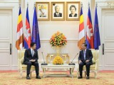 សម្តេចតេជោ ហ៊ុន សែន អនុញ្ញាតឱ្យរដ្ឋលេខាធិការក្រសួងការបរទេសជប៉ុន និងតារាចម្រៀងជប៉ុន ជួបសម្តែងការគួរសម