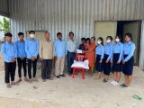 អំណោយប្រចាំខែ របស់លោកឧត្ដមសេនីយ៍ឯក រ័ត្ន ស្រ៊ាង បានប្រគល់ដល់ដៃពលរដ្ឋទីទាល់ក្រ១៧គ្រួសារ!