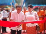 សម្ពោធសាលាពុទ្ធិកបឋមសិក្សាកម្រងវត្តមុនីរតនៈ និងដាក់ឱ្យប្រើប្រាស់សមិទ្ធផលនានា និងសំណេះសំណាលជាមួយបងប្អូនប្រជាពលរដ្ឋចំនួន ៤០០នាក់ ដែលពិធីនេះស្ថិតក្រោមអធិបតីភាព ឯកឧត្ដម វេង សាខុន