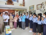 ឧត្តមសេនីយ៍ឯក រ័ត្ន ស្រ៊ាង បានជួយឧបត្ថម្ភដល់ សមាជិកក្រុមការងារមូលដ្ឋានខណ្ឌដង្កោ ដែលមានជំងឺដុំសាច់ក្នុងពោះវៀន!