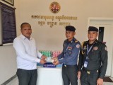 ក្រុមការងារ អាវុធហត្ថខណ្ឌបឹងកេងកង ចូលរួមរំលែកទុក្ខដល់គ្រួសារសមាជិក ដែលឪពុករបស់លោកទទួលមរណៈភាព!