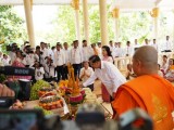 សម្តេចតេជោ និងសម្តេចកិត្តិព្រឹទ្ធបណ្ឌិត សម្តេចធិបតី ហ៊ុន ម៉ាណែត និងលោកជំទាវបណ្ឌិត ពេជ ចន្ទមុន្នី ហ៊ុនម៉ាណែត អញ្ជើញធ្វើបុណ្យភ្ជុំបិណ្ឌនៅវត្តវាំងចាស់ ក្រុងឧដុង្គម៉ែជ័យ