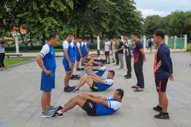 កម្លាំងអាវុធហត្ថរាជធានីភ្នំពេញ ប្រលងកាយសម្បទា តាមវិធីសាស្ត្រចម្រុះប្រចាំឆមាសទី១ ឆ្នាំ២០២២!