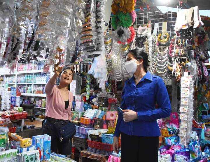 លោកជំទាវ អភិបាលខេត្តប៉ៃលិននិងក្រុមការងារ បានចុះពិនិត្យទីផ្សារសាមគ្គី (ហៅផ្សារប៉ាហ៊ី) របៀបចំកែអលំទីតាំងថ្មី