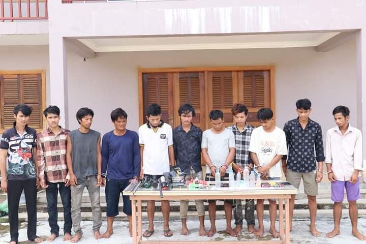 កម្លាំងកងរាជអាវុធហត្ថខេត្តស្វាយរៀងឃាត់ខ្លួនជនសង្ស័យ ១១ នាក់ពាក់ព័ន្ធរក្សាទុក ឬជួញដូរ និងប្រើប្រាស់ដោយខុសច្បាប់នូវសារធាតុញៀន