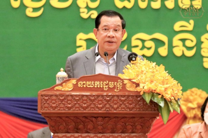 សម្តេចតេជោ ហ៊ុន សែន អញ្ជើញប្រគល់សញ្ញាបត្រ ដល់និស្សិតវិទ្យាស្ថានវ៉ាន់ដា ជិត៤ពាន់នាក់
