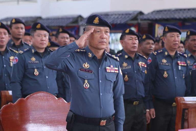 នាយឧត្តមសេនីយ៍ សៅ សុខា និងអាវុធហត្ថទូទាំងប្រទេសប្រកាសប្រឆាំងដាច់ខាតនិងថ្កោលទោសចំពោះសម្ដី ទណ្ឌិតក្បត់ជាតិបីជំនាន់ សម រង្ស៉ី