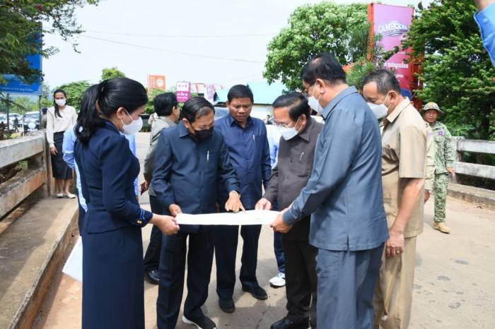 ផ្ទៃដីជាង១ម៉ឺនហិកតា ស្ថិតនៅផ្នែកខ្លះនៃស្រុកសំឡូត និងស្រុកកំរៀង ខេត្តបាត់ដំបង ត្រូវបានកាត់មកឱ្យរដ្ឋបាលខេត្តប៉ៃលិន ជាអ្នកគ្រប់គ្រង់វិញ