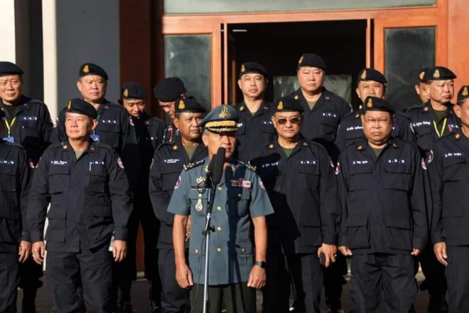 នាយឧត្តមសេនីយ៍ សៅ សុខា អញ្ជើញត្រួតពិនិត្យកម្លាំងត្រៀមចេញការពារសន្តិសុខ រក្សាសុវត្ថិភាព កិច្ចប្រជុំកំពូលអាស៊ាន