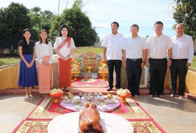 កំសត់កូនពុកបើទោះបីជាពុករវល់ការងារប្រទេសជាតិយ៉ាងណាក៏ដោយក៏ពុកមិនភ្លេចដល់កូនដែរ ! ថ្ងៃនេះជាខួបលើកទី៤៦ឆ្នាំនៃការស្លាប់យ៉ាងវេទនារបស់កូន(១០វិច្ចិកា១៩៧៦. ១០វិច្ចិកា២០២២)