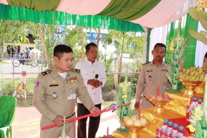 ពិធីក្រុងពាលី បញ្ចុះបឋមសីលា សាងសង់អគារប៉ុស្តិ៍នគរបាលរដ្ឋបាលធ្លក នៃអធិការដ្ឋាននគរបាលស្រុកស្វាយជ្រំ