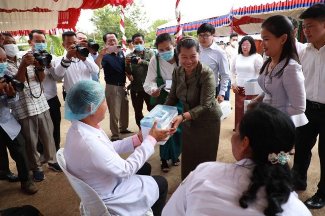 ​លោកស្រី​បណ្ឌិត ម៉ែន សំអន​៖ មន្ត្រី​សុខាភិបាល ត្រូវគោរព​តាម​ក្រម​សីលធម៌​វិជ្ជាជីវៈ​ពេទ្យ ដើម្បី​រក្សា​ឲ្យបាន​នូវ​សុខុមាលភាព សុខភាព​សាធារណៈ​របស់​ប្រជាពលរដ្ឋ