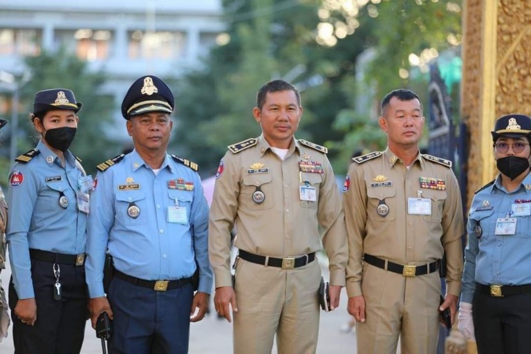 សកម្មភាពនគរបាលការពារមណ្ឌលប្រឡងសញ្ញាបត្រមធ្យមសិក្សាទុតិយភូមិ និងដឹកជញ្ជូនសន្លឹកកិច្ចការប្រឡងត្រឡប់ទៅភ្នំពេញ