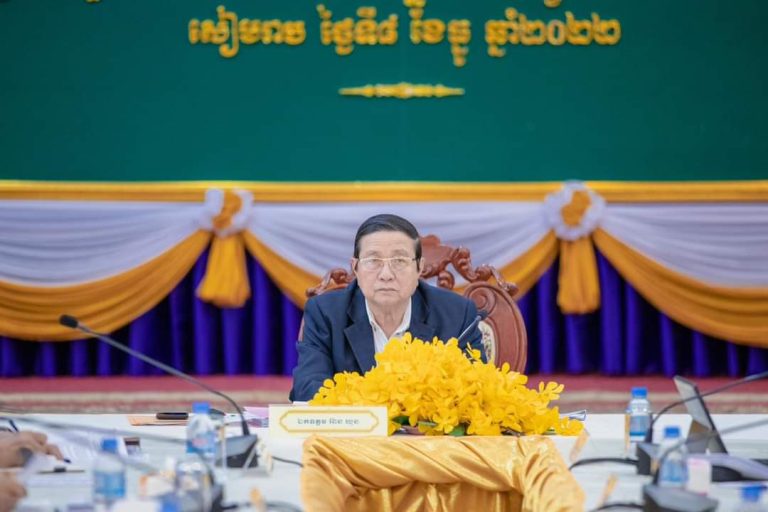 ប្រធាន​ក្រុមប្រឹក្សា​ខេត្ត ជំរុញ​ឱ្យ​អាជ្ញាធរ​ពាក់ព័ន្ធ​អប់រំ​ផ្សព្វផ្សាយ​ច្បាប់​ចរាចរណ៍​ផ្លូវគោក និង​ការពារ​ទប់ស្កាត់ បង្ក្រាប​ករណី​គ្រឿងញៀន និង​ក្មេង​ទំនើ​ង​