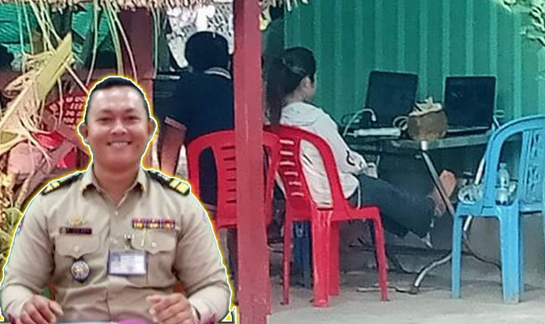 អុញ​នោះ​! ហ៊ាន​ផ្គើន​នឹង​បទបញ្ជា​របស់​សម្ដេច​តេជោ ល្បែងស៊ីសង​ជល់​មាន់​តាម​អន​ឡា​ញ (​លែ​បថ​ប​)​នៅ​ស្រុក​ស្វាយជ្រំ កំពុងតែ​បើក​លេង​យ៉ាង រ​លួ​ន អាជ្ញាធរ​និង​សមត្ថកិច្ច​មិន​បង្ក្រាប​!
