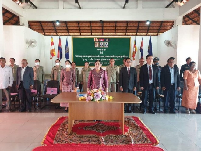 ​លោកជំទាវ ប៉ាង រ៉ាវី អភិបាលរង​ខេត្ត​ព្រះវិហារ អញ្ជើញ​ជា​អធិបតី​ក្នុង​ពិធី​ប្រកាស​ចូល​កាន់តំណែង​អភិបាលរង​ក្រុង​ព្រះវិហារ​២​រូប​, អភិបាលរង​ខេត្ត​ព្រះវិហារ