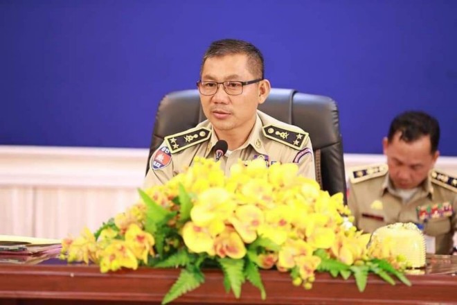 លោក​ឧត្តមសេនីយ៍ទោ សិទ្ធិ ឡោះ ប្រជុំ​ផ្សព្វផ្សាយ​ផែនការ​ការងារ​ចាំបាច់ និង​ពង្រឹង​បច្ចេកទេស​ការងារ​ព្រំដែន​ដល់​កម្លាំង​វរ​:​ទាំង​៤
