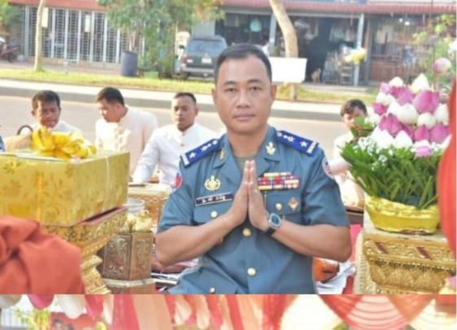 កម្លាំង​កងរាជអាវុធហត្ថ​ខេត្ត​ធ្វើ​ពិធី​ក្រុង​ពលី​ថ្វាយ​ជូន​ដល់​ស្តេច​គ្រុឌ​