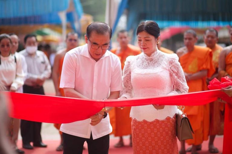 សម្ពោធ​សាលា​ពុទ្ធិក​បឋមសិក្សា​កម្រង​វត្ត​មុនី​រតនៈ និង​ដាក់ឱ្យ​ប្រើប្រាស់​សមិទ្ធផល​នានា និង​សំណេះសំណាល​ជាមួយ​បងប្អូន​ប្រជាពលរដ្ឋ​ចំនួន ៤០០​នាក់ ដែល​ពិធី​នេះ​ស្ថិតក្រោម​អធិបតីភាព ឯកឧត្ដម វេង សាខុន​
