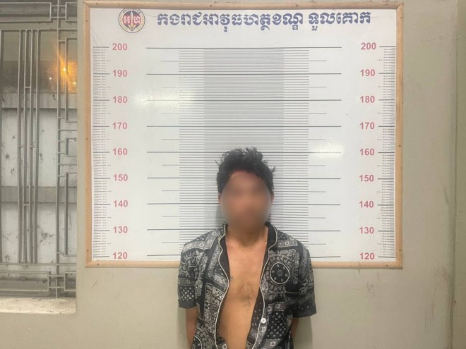 ​ចោរលួច​ម្នាក់ ត្រូវបាន​អាវុធហត្ថ​រាជធានី​ភ្នំពេញ ឃាត់ខ្លួន​បញ្ជូន​ទៅ​តុលាការ​!