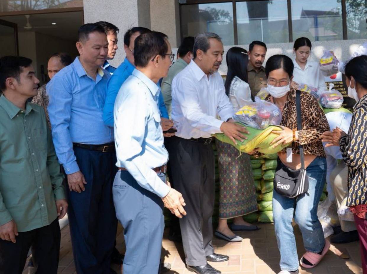 ប្រធានគណៈកម្មាធិការសិទ្ធិមនុស្សកម្ពុជា ទេសរដ្ឋមន្ត្រី កែវ រ៉េមី ស្មារតីតស៊ូប្រយុទ្ធក្នុងសមរភូមិការពារជាតិពីសត្រូវឈ្លានពាន ជាគំរូវីរភាពដ៏ឧត្តុង្គឧត្តម និងក្លាហានបំផុតសម្រាប់បណ្តុះមនសិការស្នេហាជាតិដល់យុវជនជំនាន់ក្រោយ